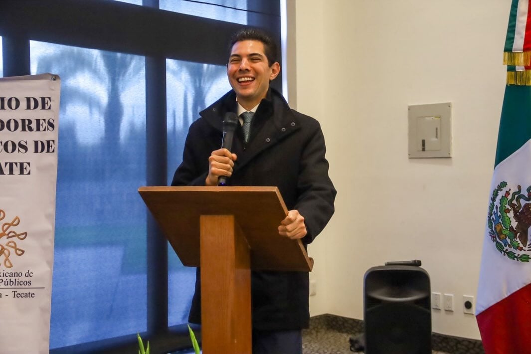 Román Cota Muñoz, alcalde de Tecate.