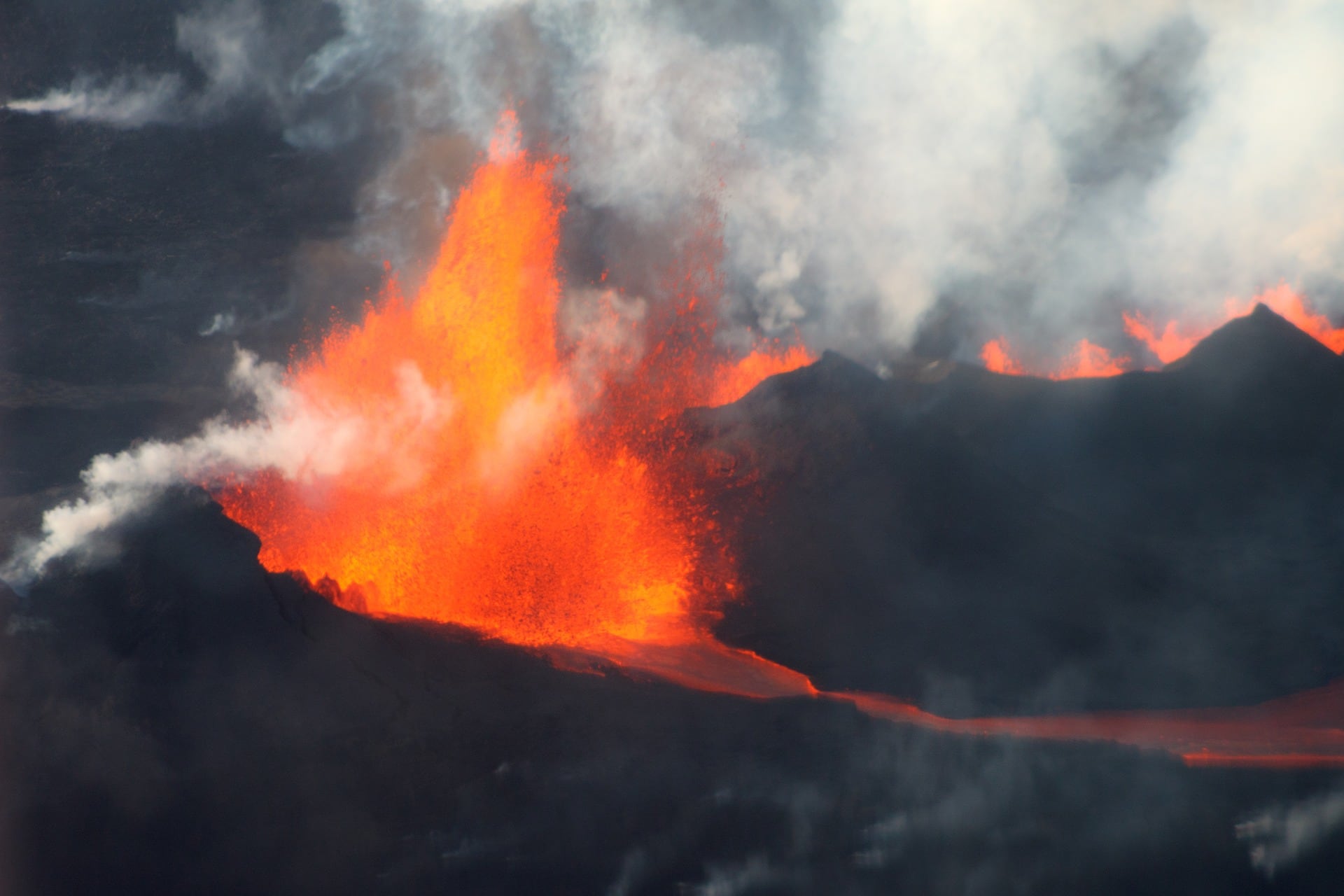 Erupción volcánica