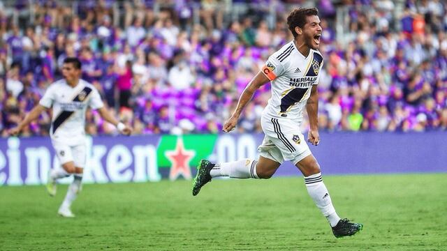 Jonathan dos Santos.