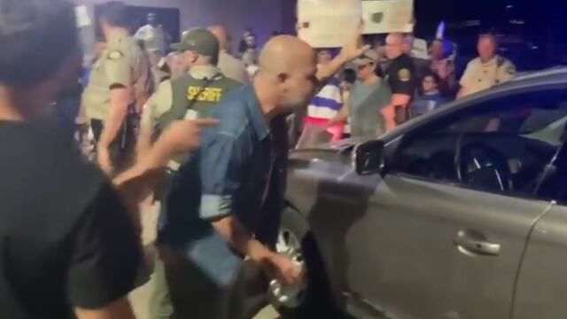 Padres de familia contra el cubrebocas