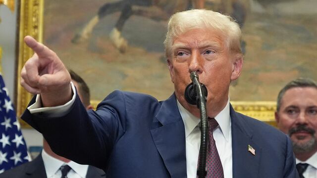 Donald Trump anuncia actualización de aranceles de Estados Unidos.