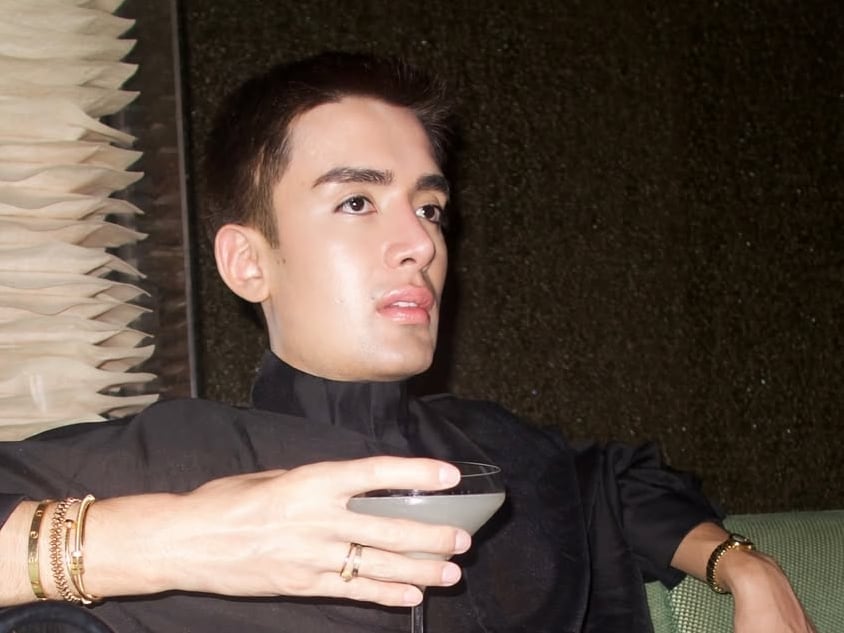 Miguel de la Mora, dueño de Micky’s Hair.