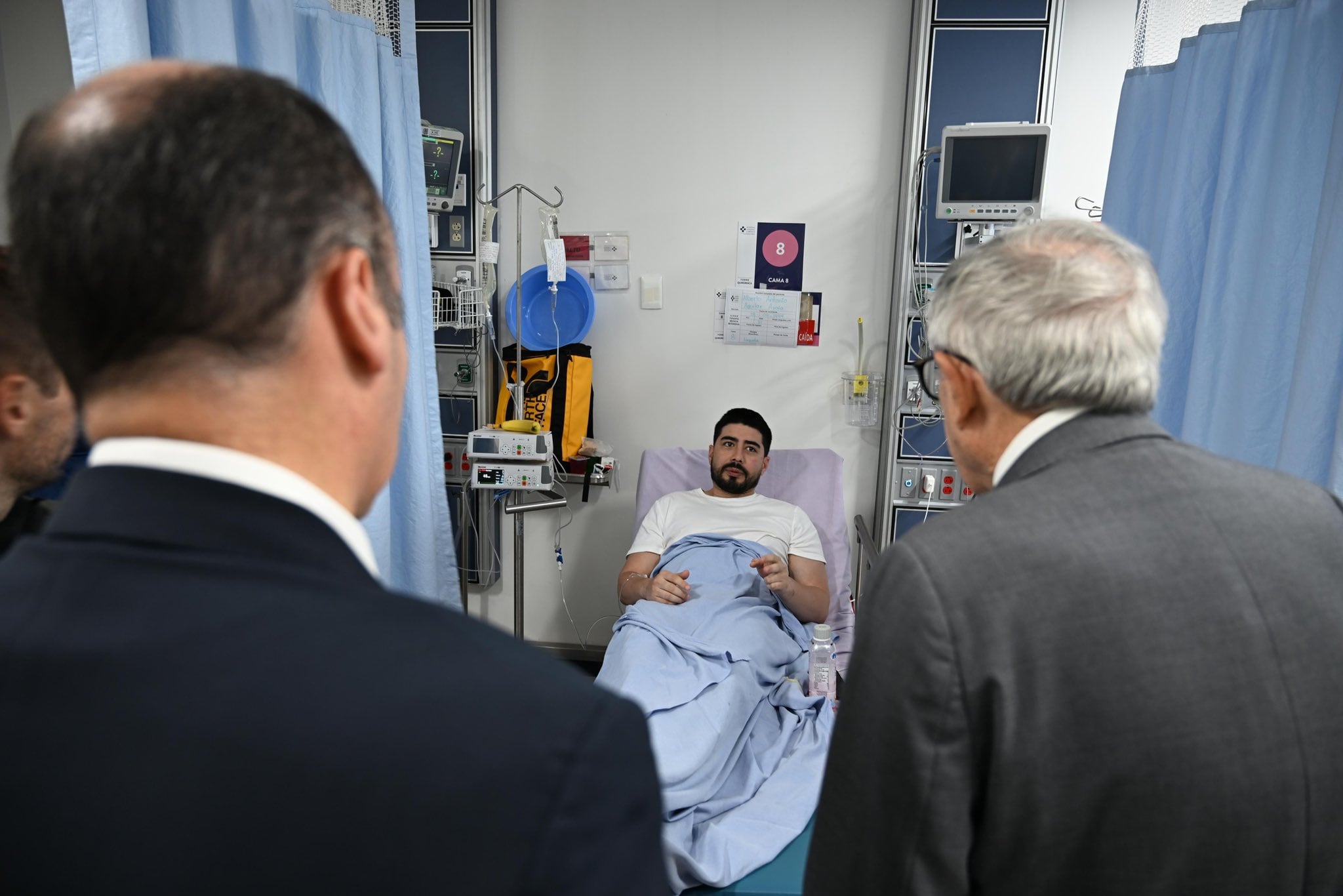 Secretario de Salud visita Hospital General tras brote de Salmonella