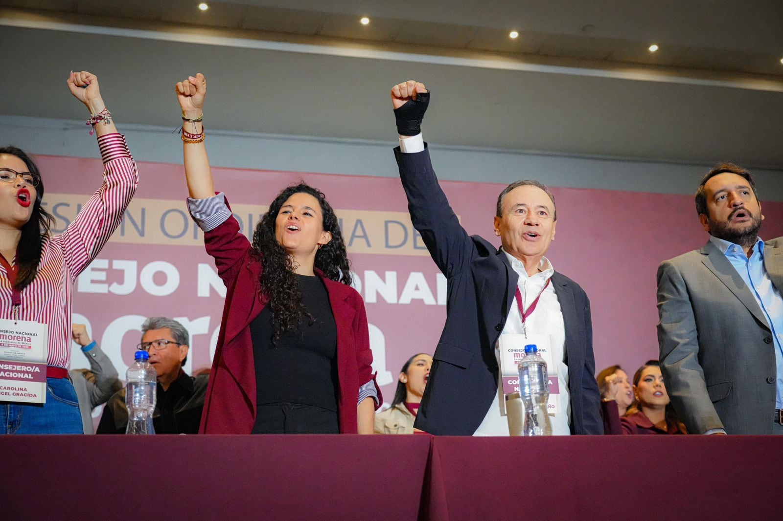 Alfonso Durazo encabeza sesión del Consejo Nacional de Morena.