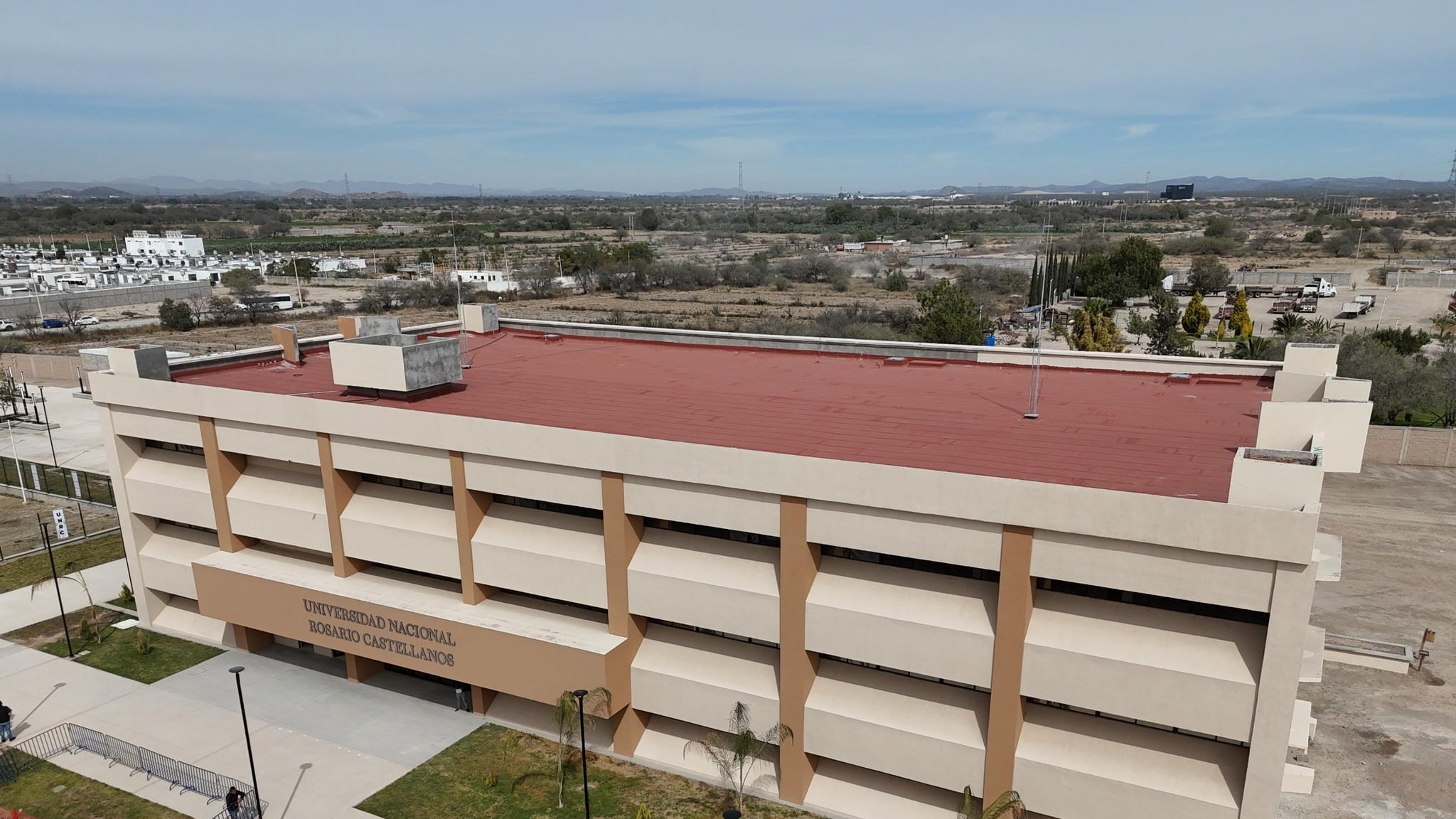 Más y más universidades Rosario Castellanos