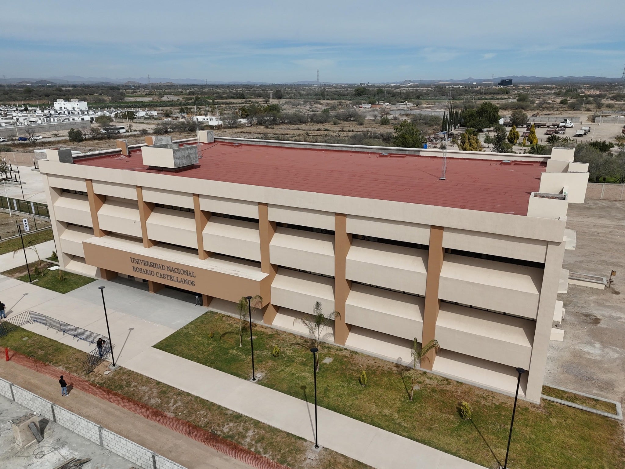 Sheinbaum anuncia beca de transporte para estudiantes de la Rosario Castellanos