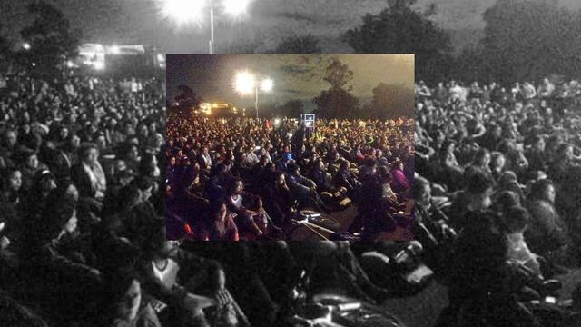 Pese al temor de autoridades de la UNAM de actos de violencia, el estreno del documental Mirar Morir, sobre el Ejercito y el Caso Iguala, ocurrió en tranquilidad. 