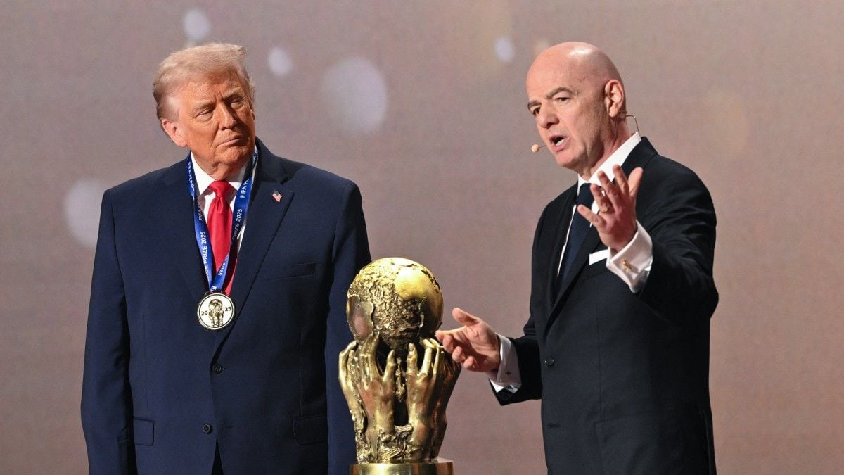 Donald Trump recibe el Premio de la Paz de la FIFA previo al sorteo del Mundial