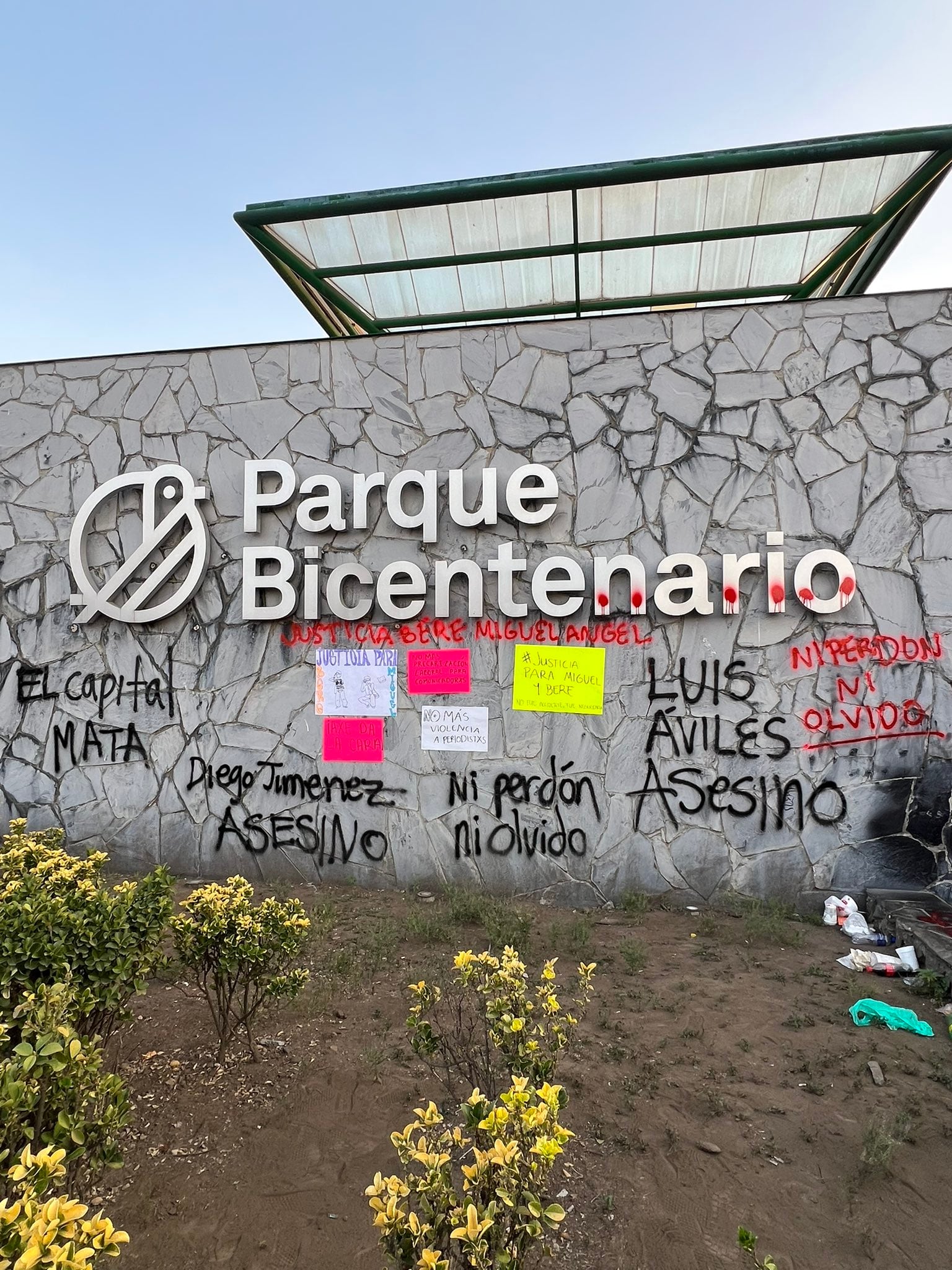 Axe Ceremonia 2025: Fotógrafos y periodistas protestan hoy domingo 6 de abril para exigir justicia por muertes de Berenice y Miguel Ángel, frente a Parque Bicentenario