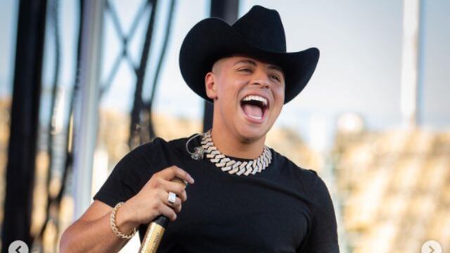 Eduin Caz, vocalista de 'Grupo Firme'.