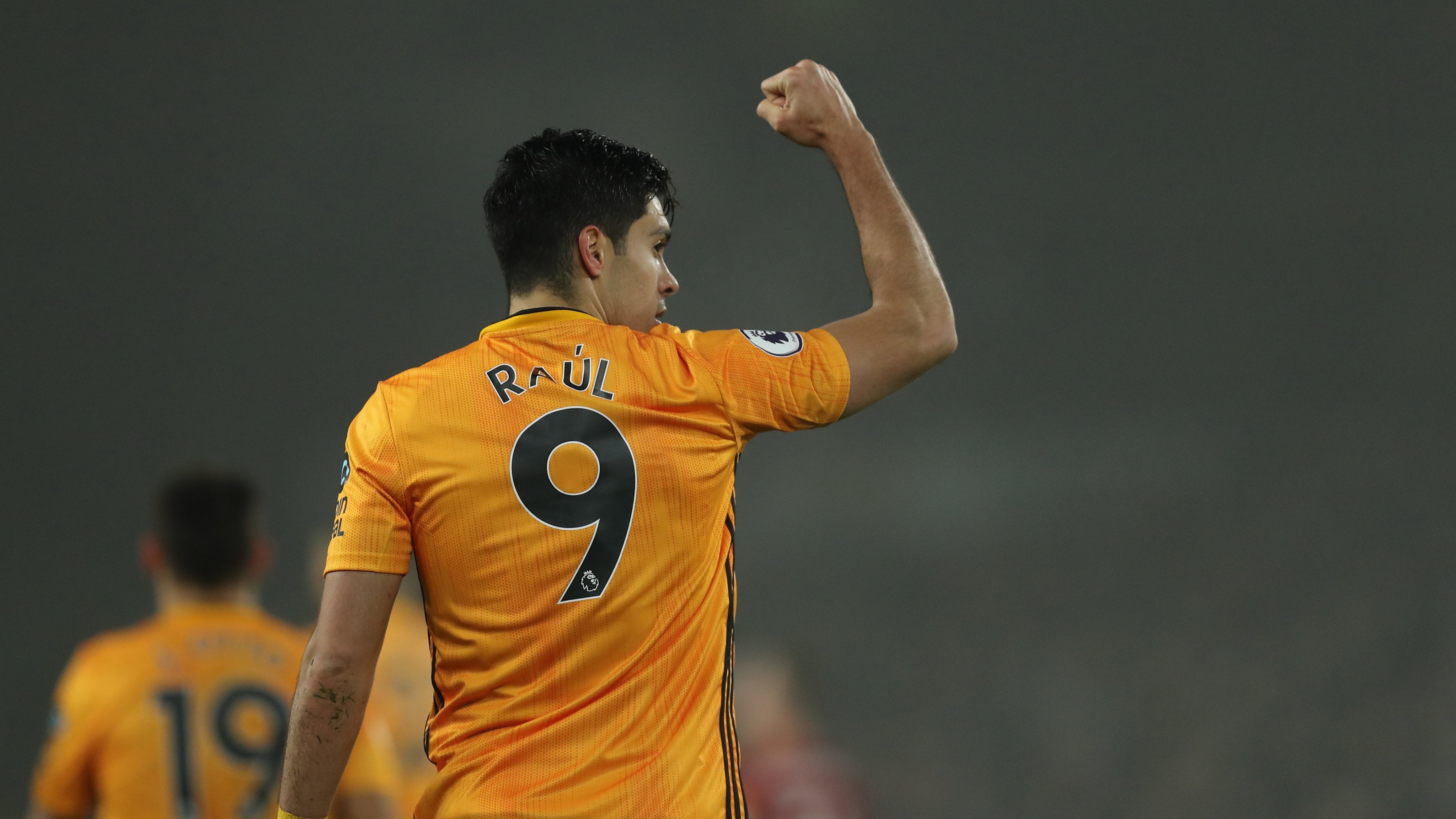 Wolves nombran leyenda a Raúl Jiménez tras polémica levantada por ‘Chicharito’