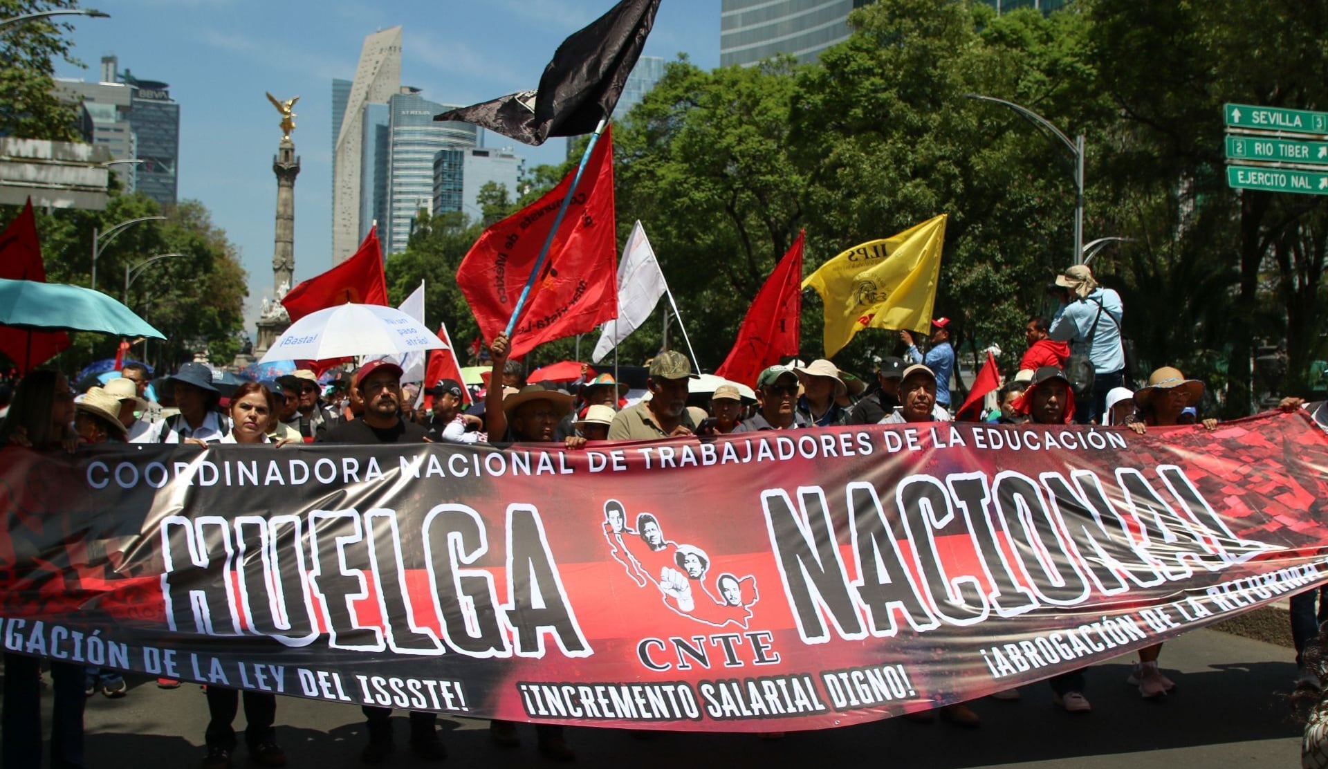 Marcha de la CNTE