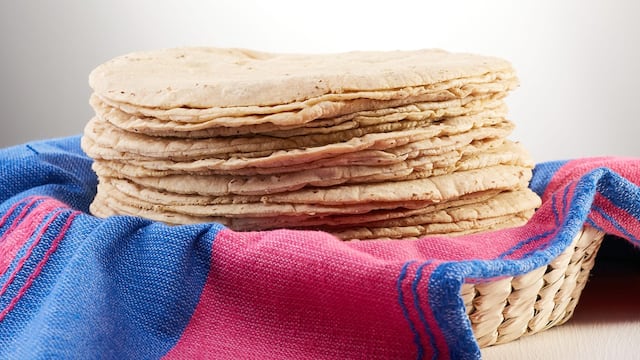Lunch saludable debería incluir tortillas de maíz.