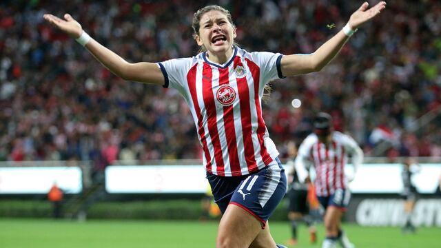 Norma Palafox celebra gol del título.