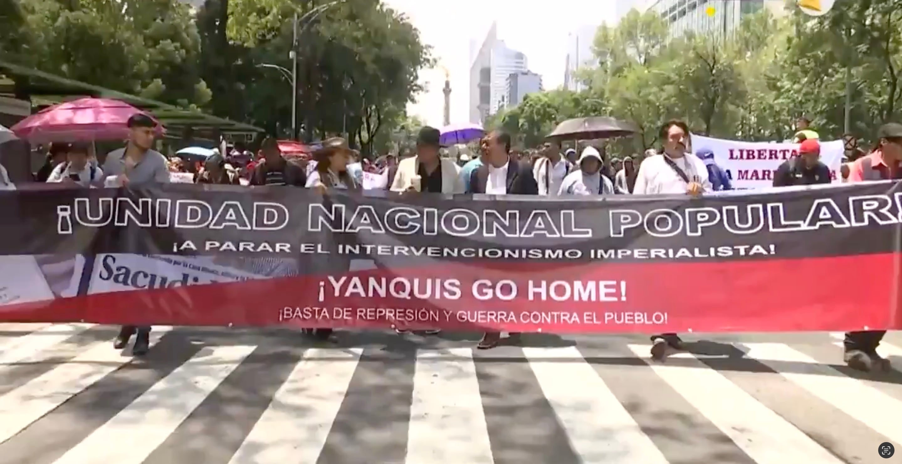 Comerciantes parten de Paseo de la Reforma rumbo al Zócalo CDMX