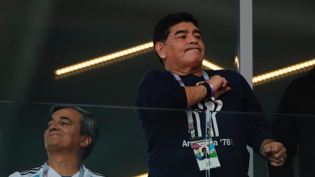 Maradona causó polémica durante el partido entre Argentina e Islandia