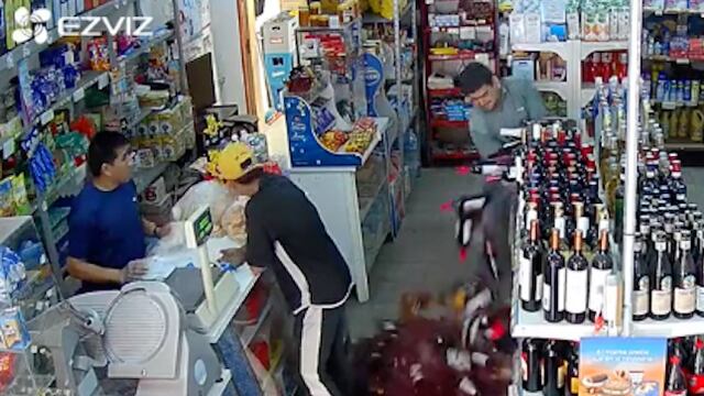 Destruye todas las botellas de vino