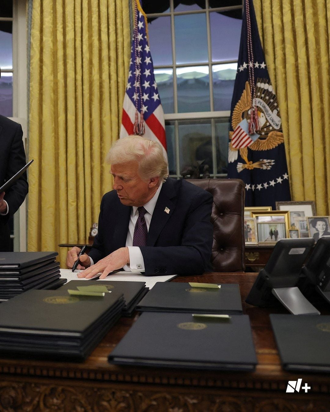Donald Trump firmó orden ejecutiva que convierte a cárteles del narcotráfico en grupos terroristas
