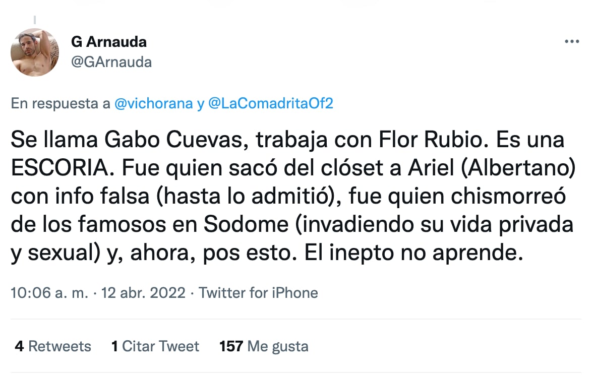 Tunden a Gabo Cuevas por insultar a mujer trans