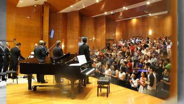 "Adagios",  fue un viaje al pasado, un paseo por el barroco.