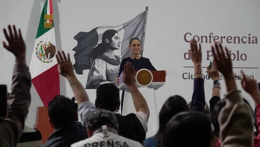 Mañanera de Claudia Sheinbaum hoy viernes 18 de julio de 2025. Temas importantes: Adán Augusto López Hernández, Hernán Bermúdez Requena, marcha contra la gentrificación, bando 1 de Clara Brugada, remesas, Uber, NAICM, concurso México Canta, UNAM, Palestina, Israel, Seguros Azteca, Juan Ramón de la Fuente, consulados de México, Menaje a Casa y más