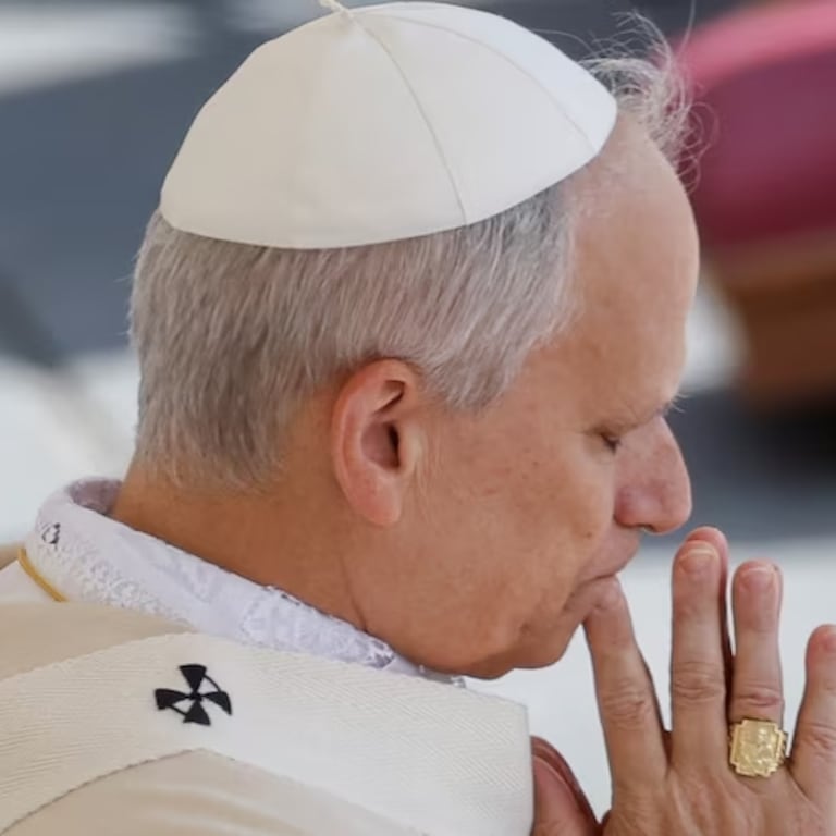 Papa León XIV califica de “inaceptable” amenaza de Trump contra Irán