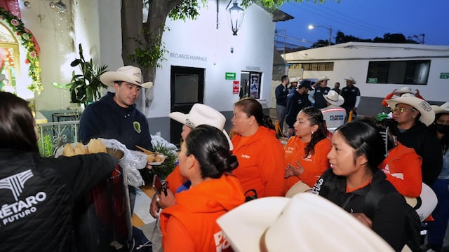 Felifer Macías reconoce a personal de Servicios Públicos en Querétaro