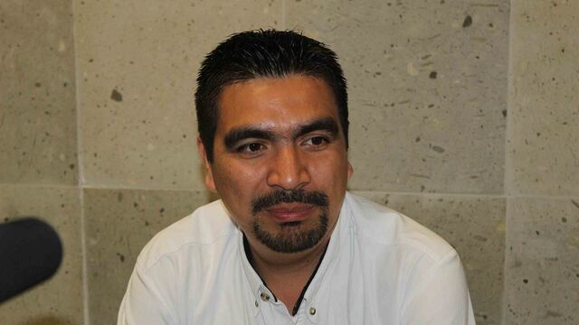 Santos Daniel Carmona.