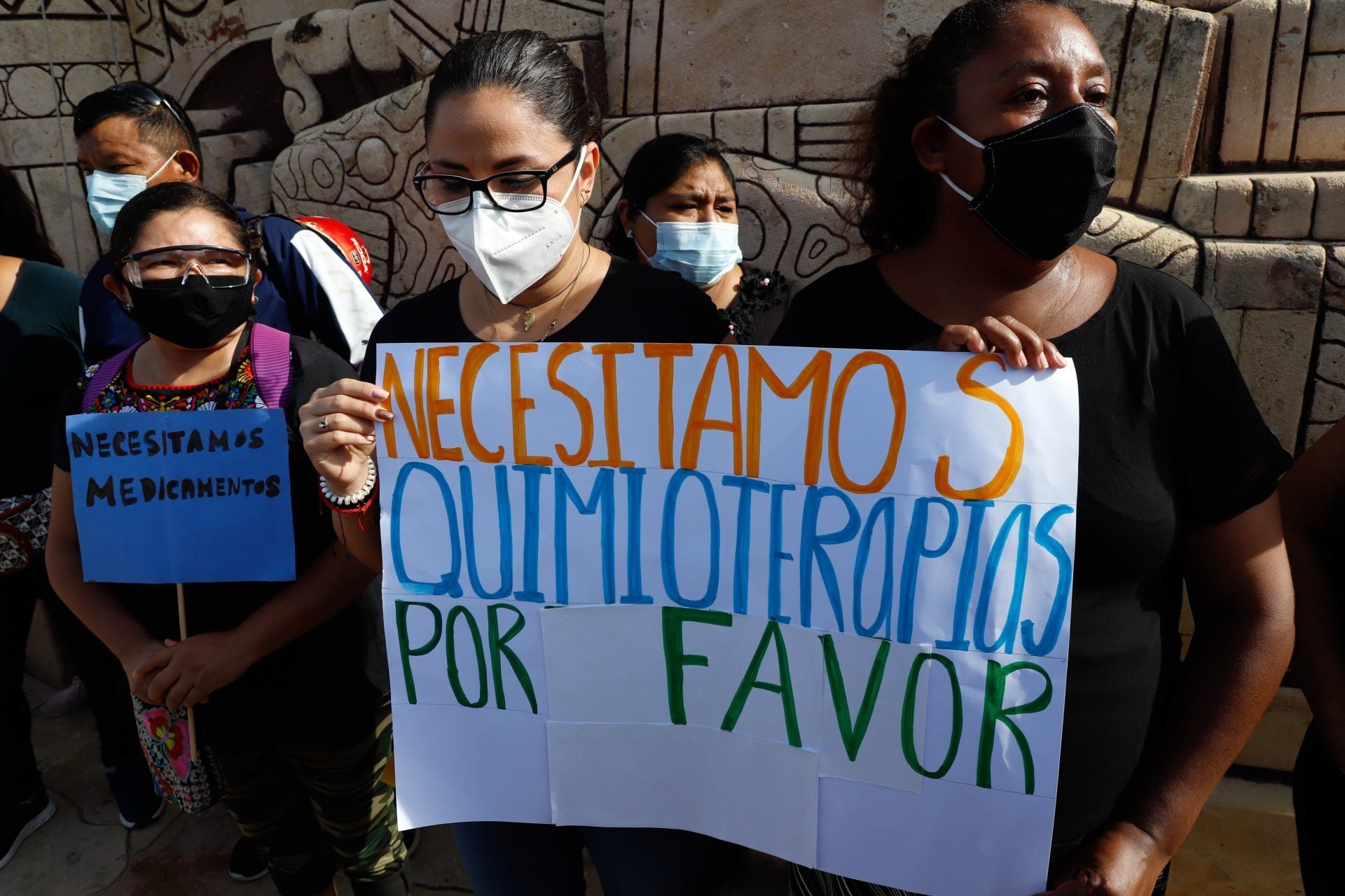 Protesta por desabasto de medicamentos contra el cáncer
