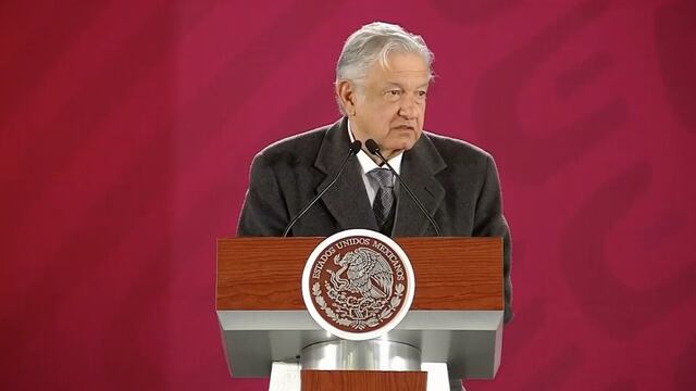 Andrés Manuel López Obrador. Bloqueos a vías férras.