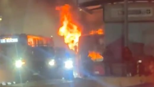 Unidad del Metrobús de la Línea 5 se incendia en Escuadrón 201: esto se sabe