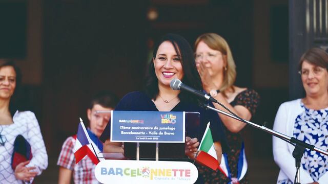 La alcaldesa de Valle Bravo, Michelle Núñez Ponce, fue invitada de honor en Barcelonnette, Francia