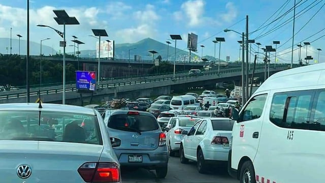 ¿Qué pasa en la autopista México-Querétaro?