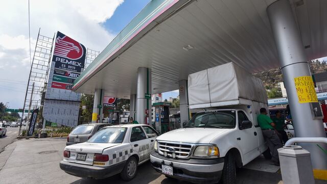 Gasolinera. Bajos precios.