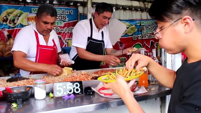 Se comió 70 tacos para ganar un reto en Tacos Karina y no le dieron su premio