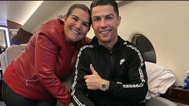 Cristiano junto a su madre Dolores