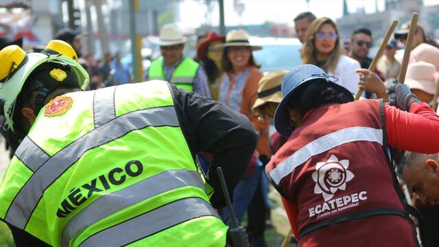 Rastrillo Social en Ecatepec libera vialidades de obstáculos