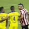 Bofo Bautista por poco llega a los golpes con jugador del Club América en Clásico de Leyendas