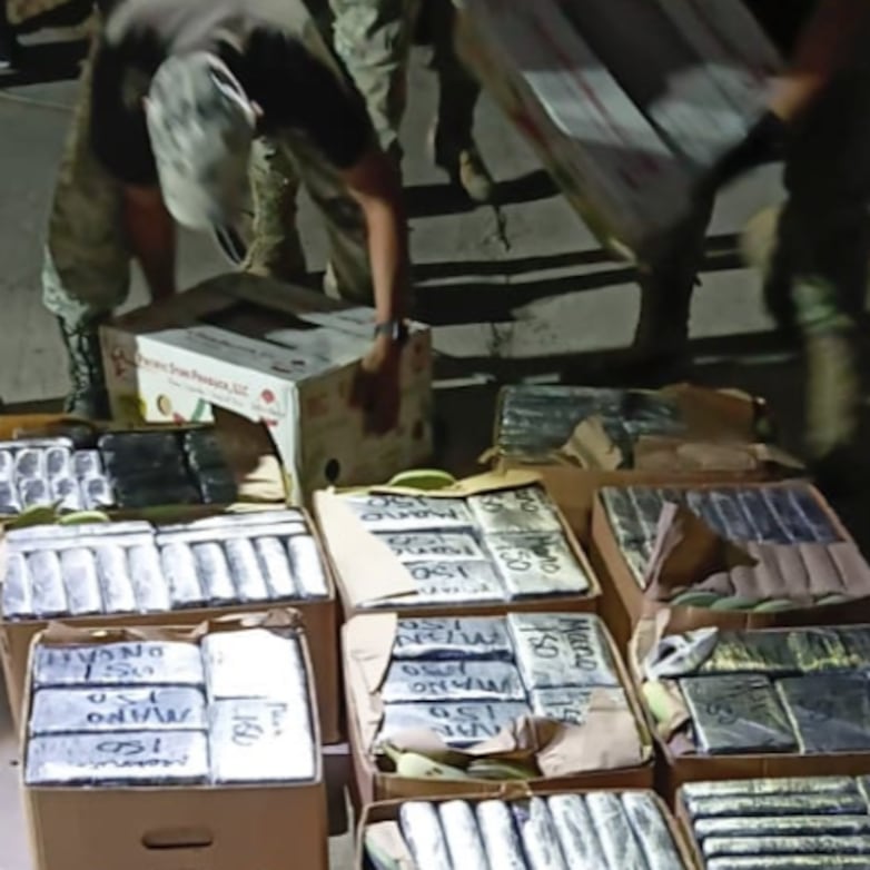 Decomisan 2 toneladas de cocaína en Sonora con destino a Tijuana