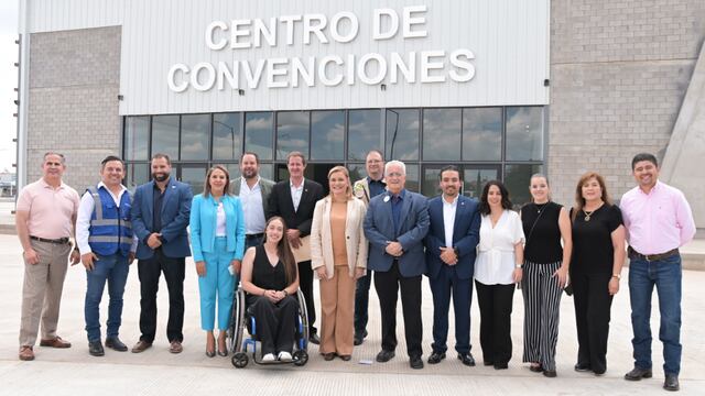 Maru Campos supervisó construcción del Centro de Convenciones de ciudad Cuauhtémoc