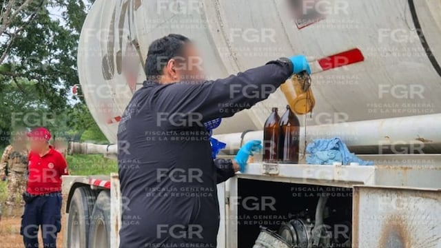La FGR aseguró más de 36 mil litros de presunto hidrocarburo en Tabasco