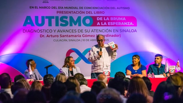 Rubén Rocha asiste a presentación del libro "Autismo, de la bruma a la esperanza"