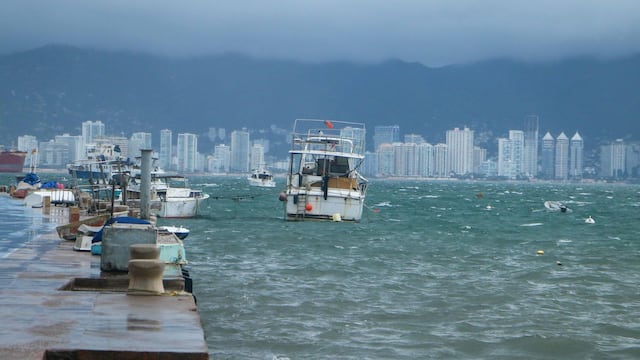 La tormenta tropical Boris mantiene en alerta a al menos 5 estados del Pacífico