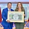 Lotería Nacional devela billete por primer aniversario del Órgano de Administración Judicial