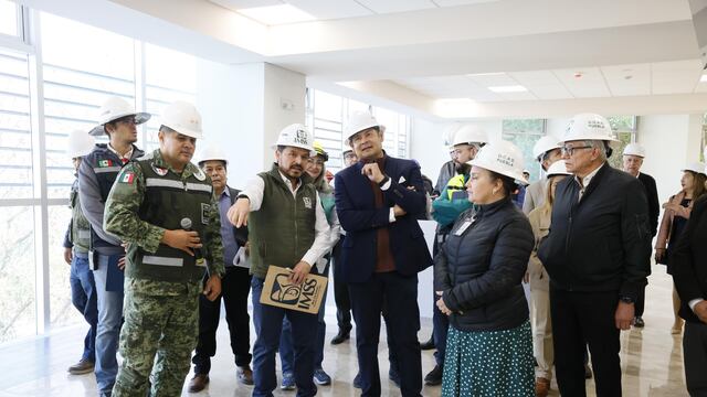 Alejandro Armenta y Zoé Robledo supervisan Hospital San Alejandro