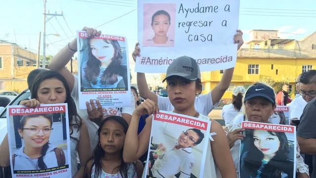Familiares de América marcharon este 17 de junio en calles de Nezahualcóyotl.