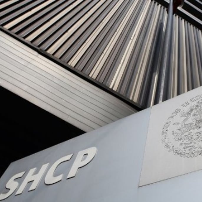 Ingresos públicos caen 2.8% anual por menor recaudación de ISR y petróleo