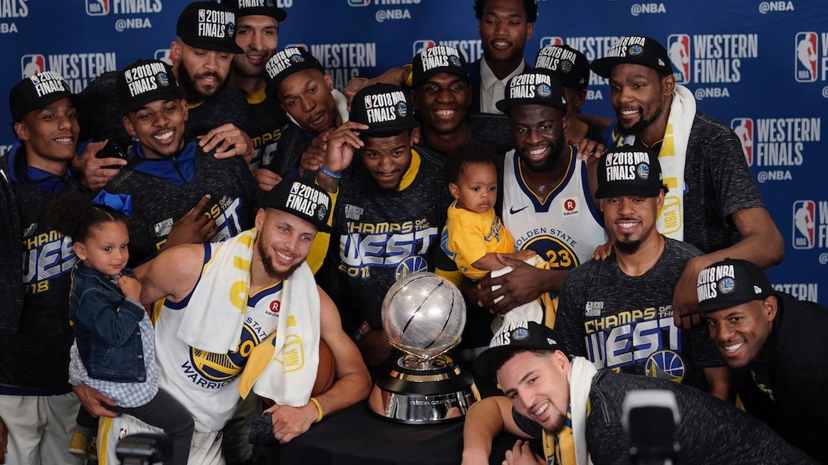 Los Warriors se coronaron campeones de la Conferencia del Oeste por cuarta vez consecutiva.