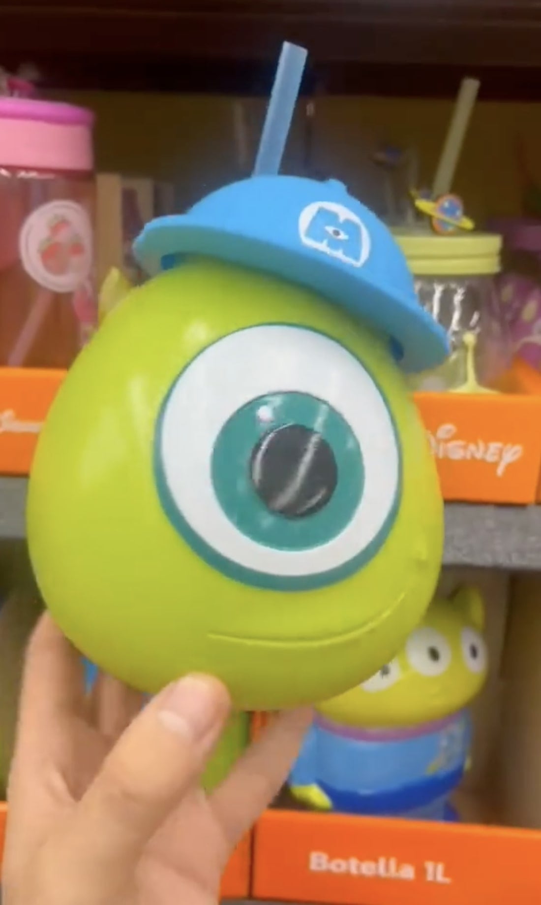 Vaso de Mike Wazowski en Walmart