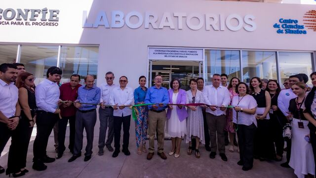 Rubén Rocha inaugura laboratorios CONFÍE